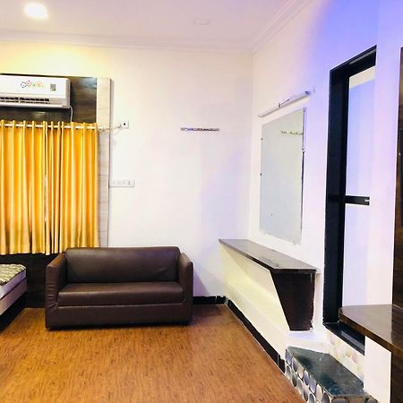 Hotel Volga 2 Mumbai Eksteriør bilde